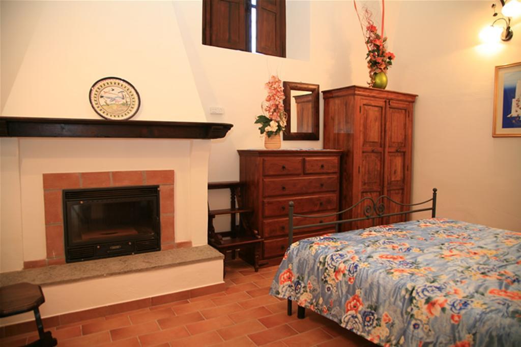 Agriturismo Toscanellaモンテベッロ エクステリア 写真